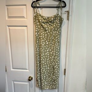 Lulu's Olive Patterned Midi Dress